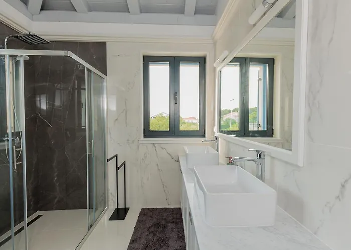 Seafront Adriatica With Pool * Dobropoljana