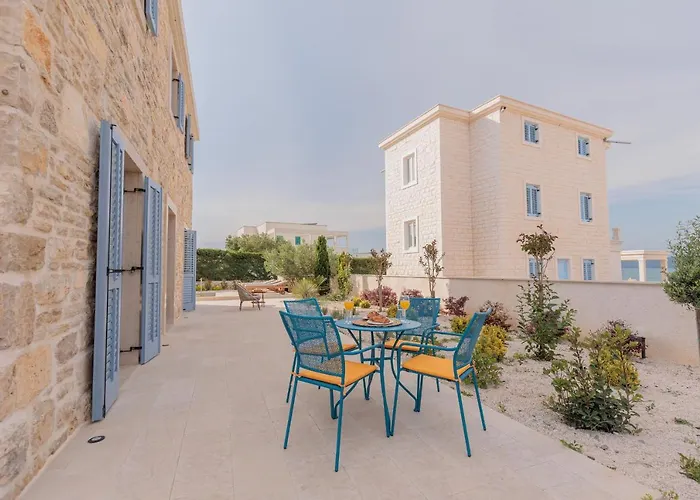 Seafront Adriatica With Pool