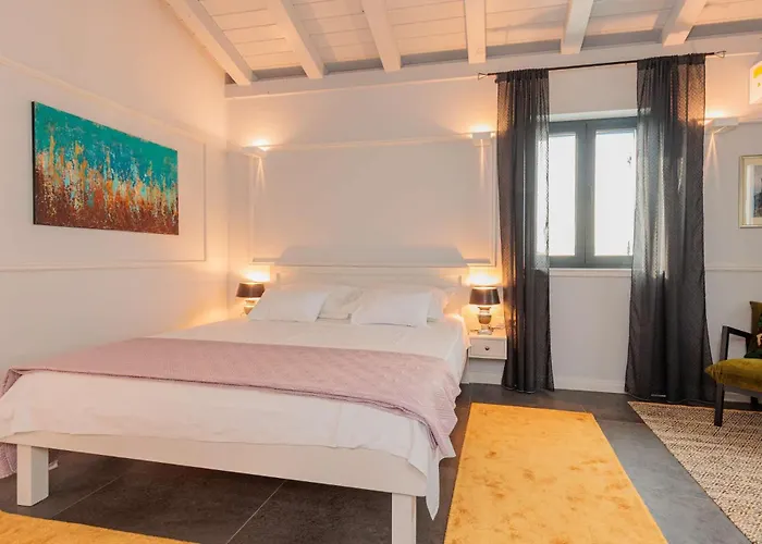 Seafront Adriatica With Pool Villa *