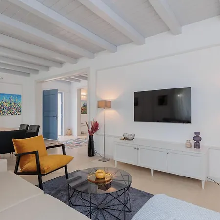 Seafront Adriatica With Pool Villa *