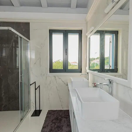 Seafront Adriatica With Pool * Dobropoljana