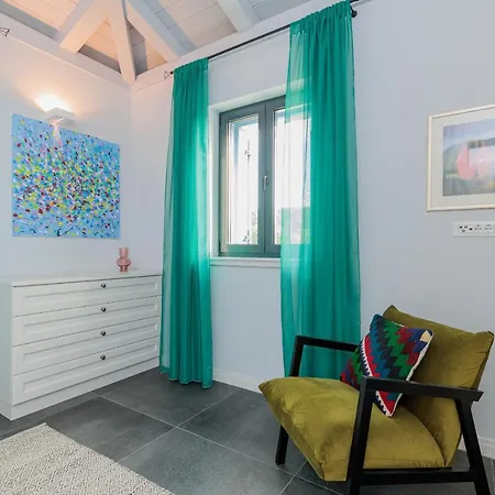 Seafront Adriatica With Pool Vila Dobropoljana