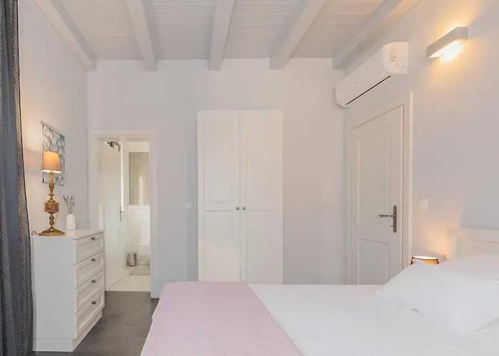 Seafront Adriatica With Pool