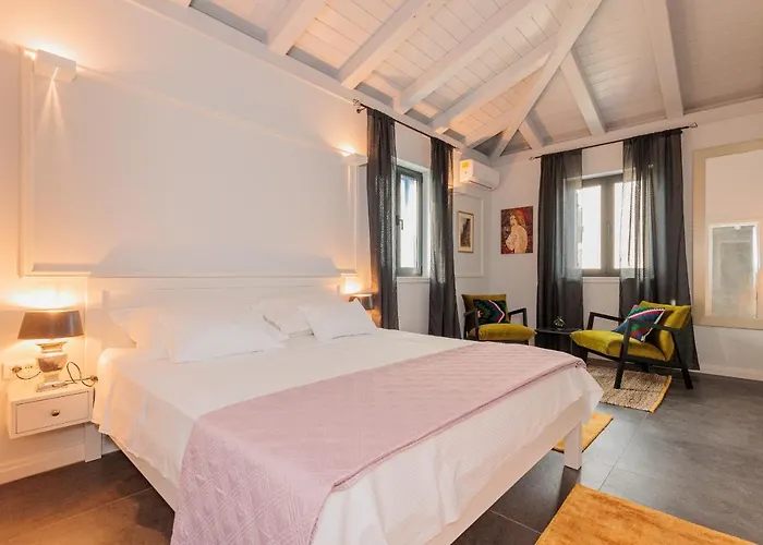 Seafront Adriatica With Pool Vila *