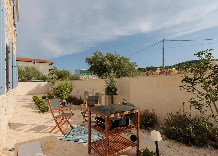 Seafront Adriatica With Pool Vila *