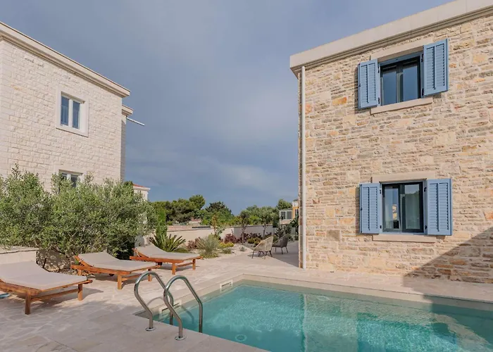 Seafront Adriatica With Pool Dobropoljana