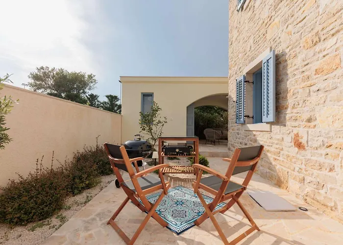 빌라 Seafront Adriatica With Pool *